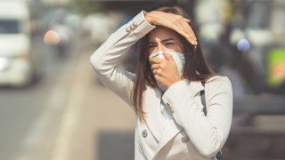 Мръсният въздух съкращава живота малко повече от редовното тютюнопушене Той