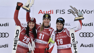 Световната вицешампионка в спускането от Мерибел 2023 Нина Ортлиб Австрия