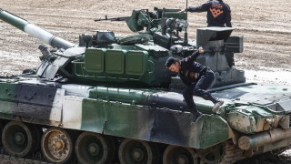 Руската армия се въоръжава и с танк Т-90М