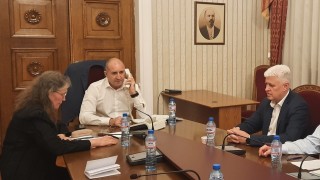 Радев поиска Палестина да помогне за освобождаване а моряците ни в Йемен