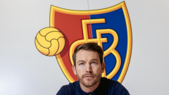 Бивш играч на Ювентус и Арсенал пое Базел