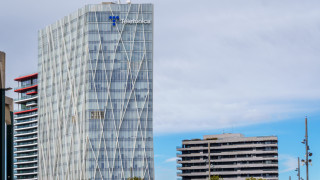 Испанският телеком Telefónica орязва дивидента наполовина и обмисля придобиване на румънския Digi
