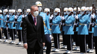 Лесно е да се разглежда водената от САЩ война в