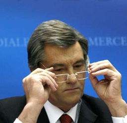 Започна срещата между Юшченко и Медведев