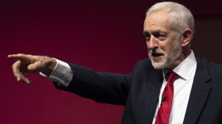 Слуховете за предстоящото поражение и оттегляне на британския премиер Тереза