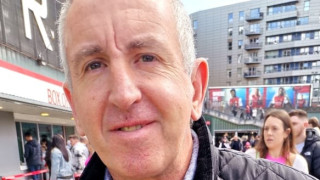 Легендата на Арсенал Найджъл Уинтърбърн показа специално отношение към редакцията