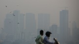 Ню Делхи, покрит с токсична мъгла, в момента е най-замърсеният град в света