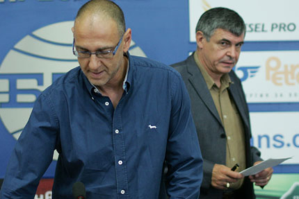 ОДС откри &bdquo;грешка&rdquo; при вота, трябвало да бъде към Дянков