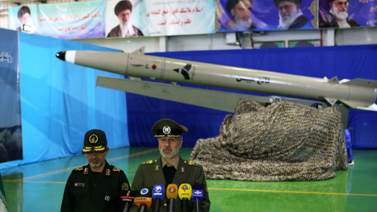 Бази и самолетоносачи на САЩ от Афганистан до ОАЕ са в обсега на иранските ракети