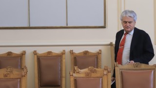 Има установени множество нарушения на изборния процес що се касае