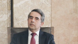 Единственият национален интерес на България е бегом към Еврозоната бегом