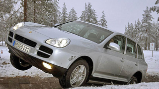 Porsche изтегля 18 856 броя Cayenne