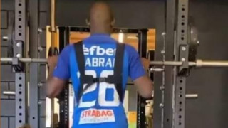 Бившият играч на Лудогорец Джоди Лукоки се появи с екип