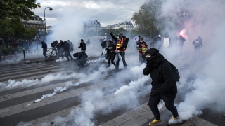 Френски политици осъдиха насилието на протестите срещу трудовите реформи 