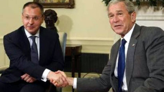 Буш похвали Станишев за борбата с корупцията