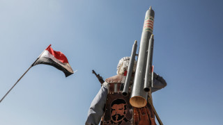 Йеменските бунтовници хути в координация с Иран са изстреляли безпилотни