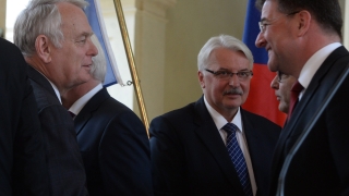 Полша настоя ръководството на Европейската комисия да си ходи