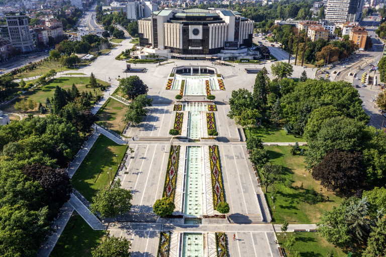 В парка на НДК ще е цветно и празнично