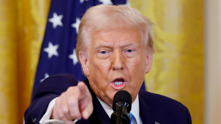 Доларът се понижи до най ниското си ниво от три години