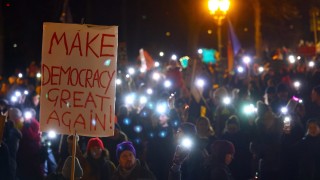 Повече от 200 000 души се събраха на протест в