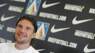 Йовов извън групата за АИК