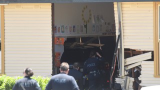 Кола се вряза в училище в Австралия Инцидентът е станал