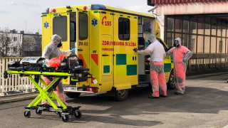 Полша регистрира 17 260 нови случая на коронавирус което е