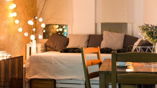 Да живееш на около 30 40 квадрата е нещо напълно нормално