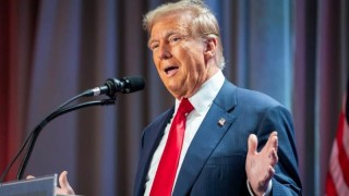 Новоизбраният президент на САЩ Доналд Тръмп ще разгледа възможностите за