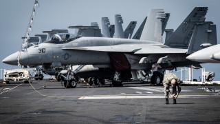 Изтребители и самолети за наблюдение от седем страни от НАТО