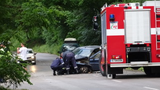 Възрастен мъж е леко ранен след катастрофа в Благоевградско предаде