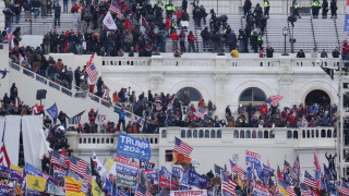 Един починал 13 арестувани две открити от властите и унищожени