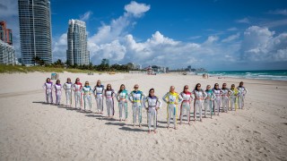 Женските автомобилни W Series бяха поставени под административно управление след