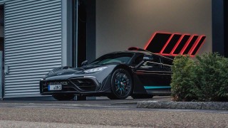 Новото поколение Mercedes AMG CLE63 с V8 двигател идва по скоро отколкото