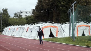 Подадените молби за убежище във Франция са стигнали рекордните 100