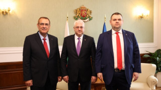 Съпредседателите на ДПС Делян Пеевски и Джевдет Чакъров се срещнаха