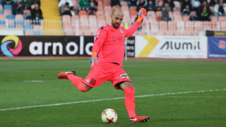 Приключението за Николай Михайлов в редиците на Омония е към