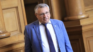 За бившия министър на отбраната Велизар Шаламанов не е изненада