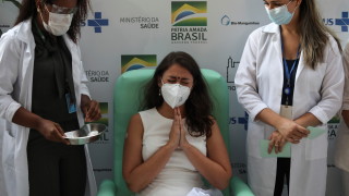 Бразилия започва разпространение на COVID ваксини собствено производство 
