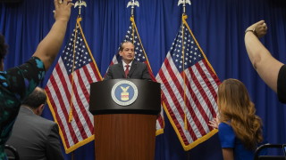 Президентът на САЩ Доналд Тръмп заяви че министърът на труда