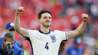 Звездата на Англия Деклан Райс е пробягал най голямо разстояние на