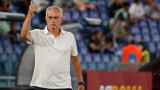 Моуриньо е готов да води Португалия, но ако остане и треньор на Рома