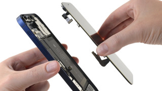 Колко лесни за поправяне са iPhone 12 и iPhone 12 Pro