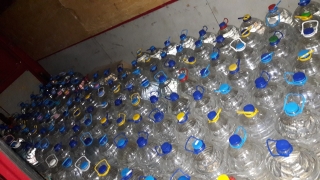 1.5 литра алкохол в туби, бутилки и бидони откриха свищовски полицаи