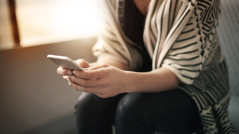 Близо 28% повече майки са потърсили помощ на телефонната линия за деца през 2022 г.