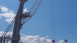 Кран уби най малко 16 работници по време на строителството на