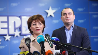 ГЕРБ настоя президентът Румен Радев да поиска оставките на ресорните министри