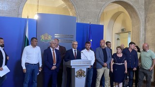 Правителството и протестиращите фермери изгладиха раличията си и официално подписаха