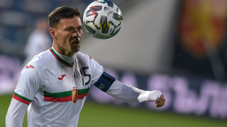 Защитникът Васил Божиков записа цял мач при победата на неговия