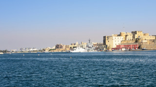 Български шофьор на ТИР е загинал на пристанището на южния